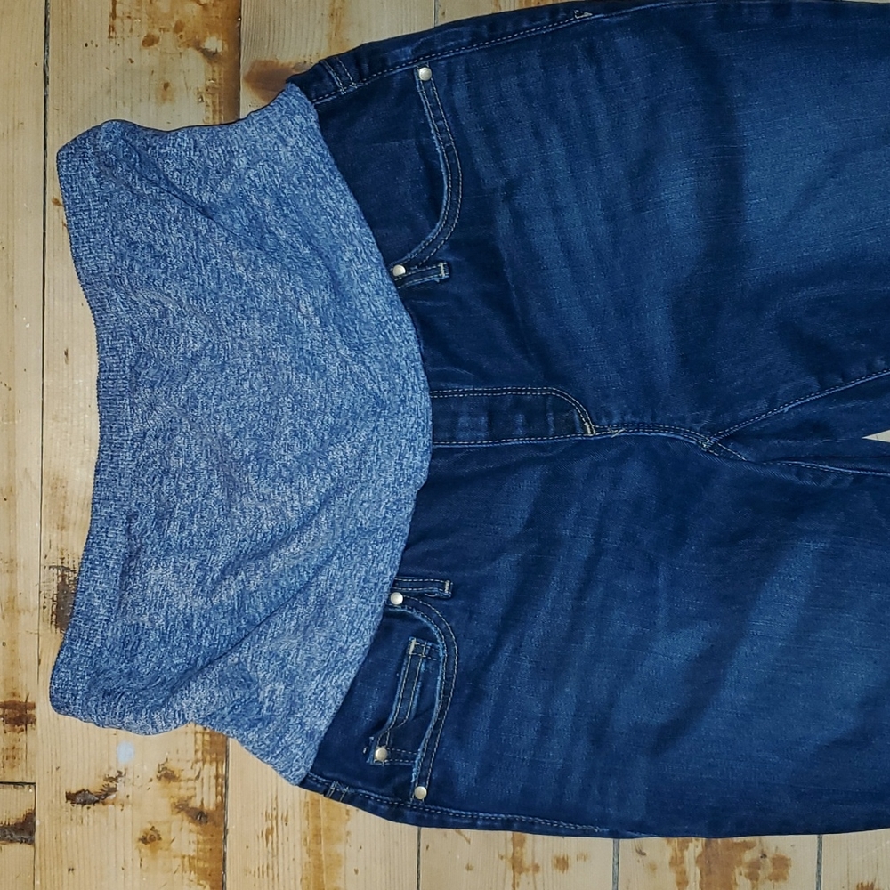 Gap Maternity Jeans - Picture 2 of 6